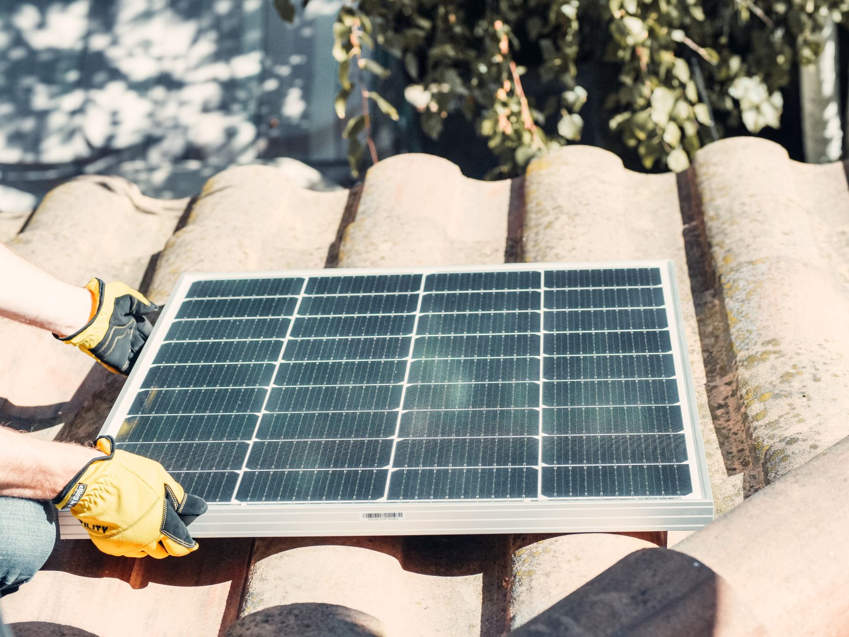 Installateur panneaux solaires équipe à Perpignan